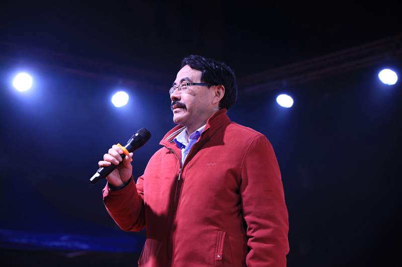 1545988586110810.jpg 1085114330.jpg