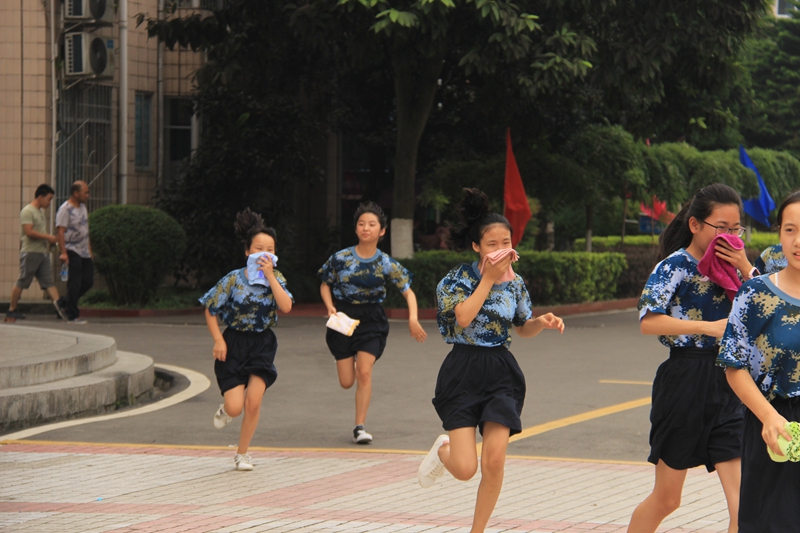 1567413376611541.jpg IMG_1572.JPG