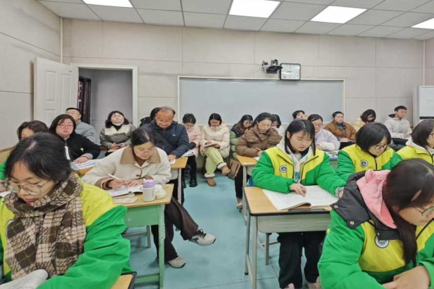 1757382845106418.png 語文示范課聽課.png